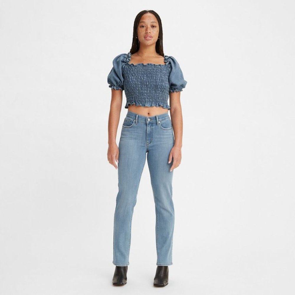 Levis Classic Mid Rise Straight Fit Jeans 12 Short